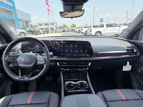 New 2026 Chevrolet Traverse RS FWD image 12