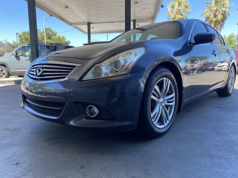 Used 2011 INFINITI G37 Journey w/ Premium Pkg RWD image 12