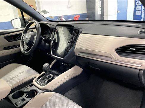 Used 2025 Subaru Forester Premium AWD/4WD image 14