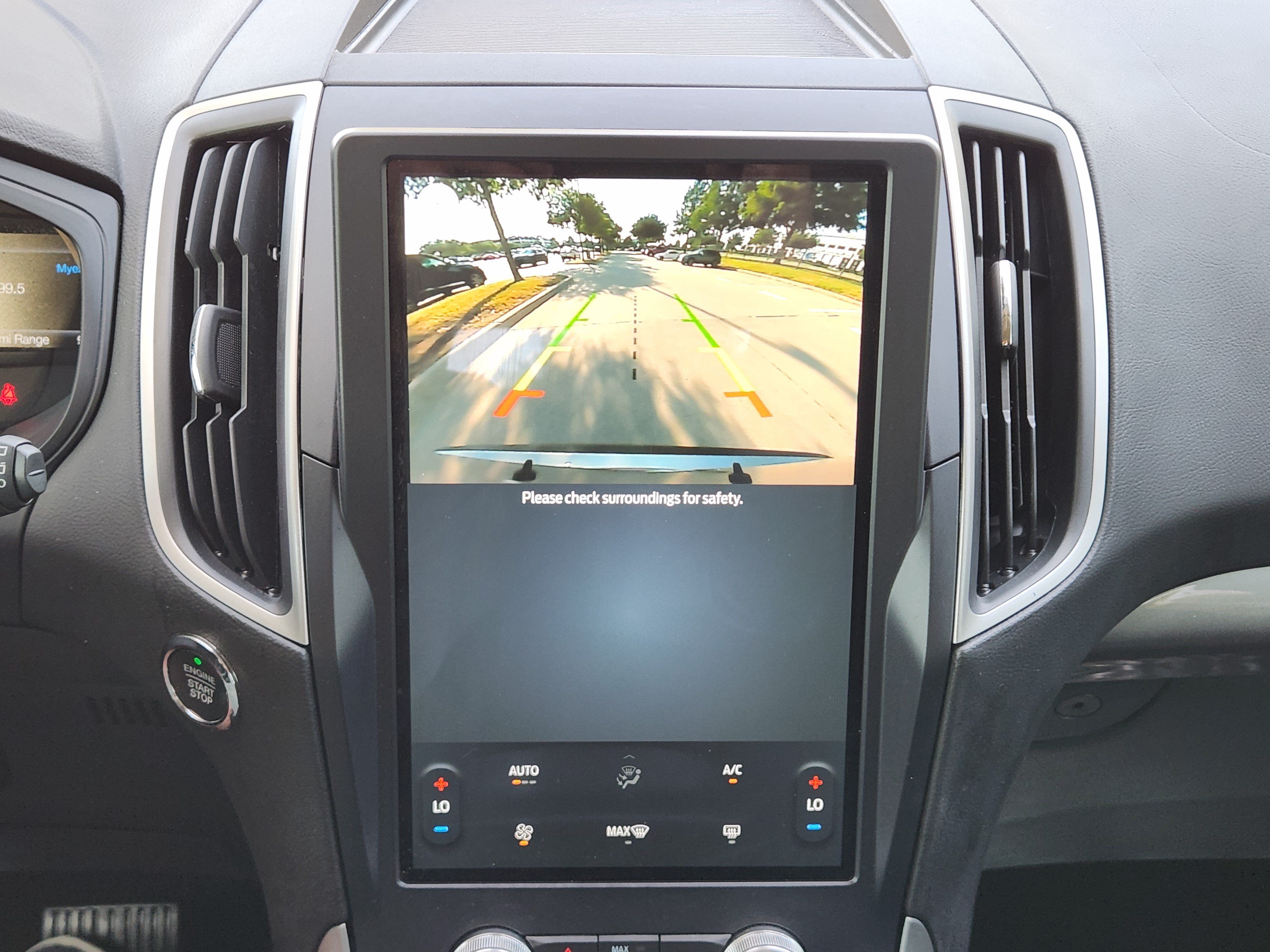 Used 2022 Ford Edge SE AWD/4WD image 21