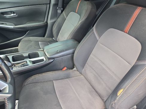 Certified 2021 Nissan Sentra SR FWD image 13