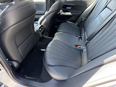 Certified 2024 Mercedes-Benz E 350 4MATIC Sedan w/ Airmatic Package image 24