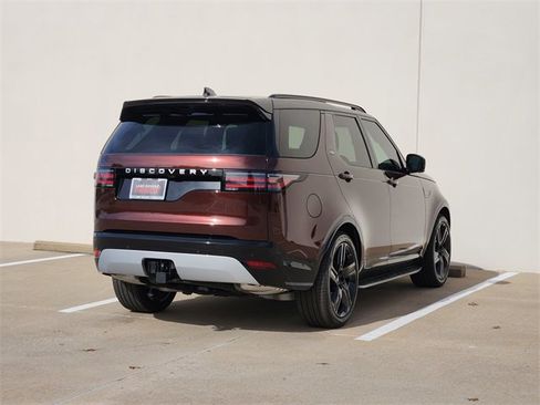 New 2026 Land Rover Discovery Limited Edition image 4