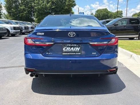 Used 2025 Toyota Camry SE FWD image 7