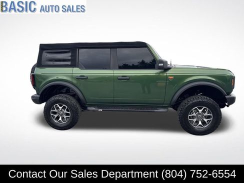 Used 2022 Ford Bronco Badlands image 5