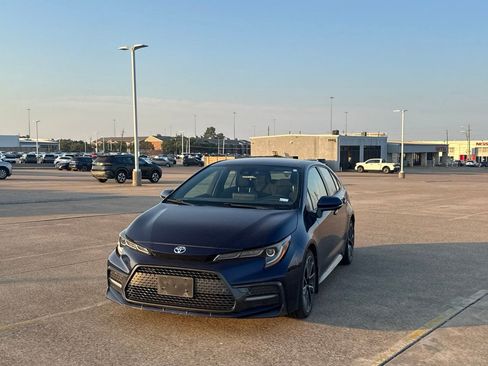 Used 2021 Toyota Corolla SE FWD image 7