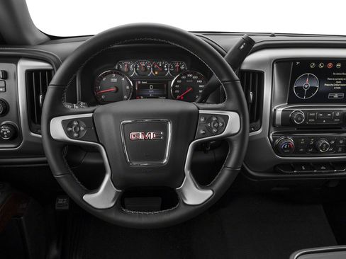 Used 2018 GMC Sierra 1500 SLE w/ SLE Value Package AWD/4WD image 4