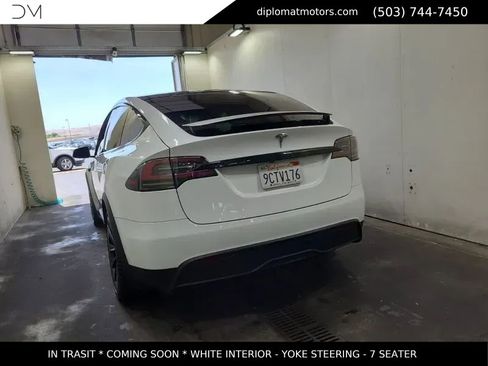 Used 2022 Tesla Model X AWD/4WD image 6