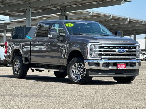 Certified 2025 Ford F250 Lariat AWD/4WD image 1