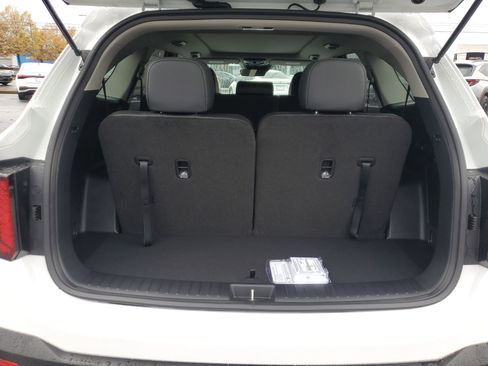 New 2026 Kia Sorento S image 8