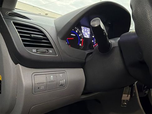 Used 2017 Hyundai Accent SE image 27