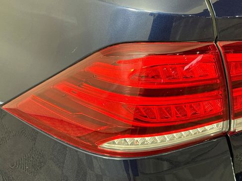 Used 2017 Mercedes-Benz GLE 63 AMG 4MATIC image 33