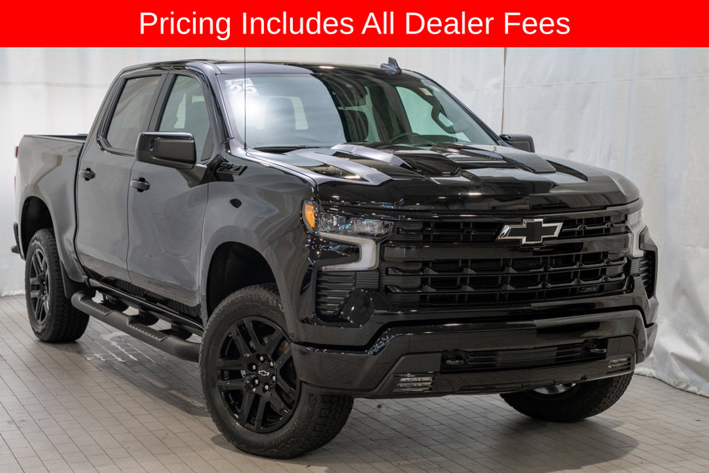 Used 2025 Chevrolet Silverado 1500 LT Trail Boss w/ Convenience Package II AWD/4WD image 1