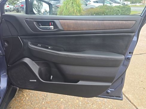 Used 2016 Subaru Outback 2.5i Limited image 23