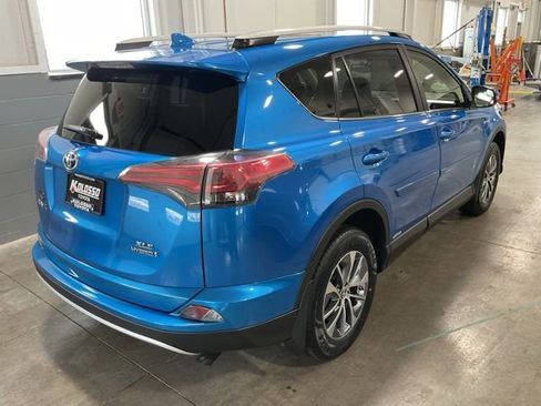 Used 2016 Toyota RAV4 XLE image 6