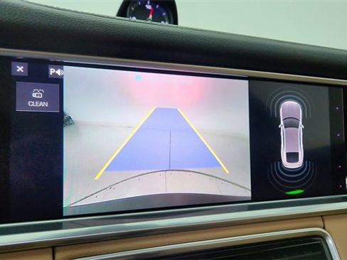 Used 2018 Porsche Panamera 4S image 45
