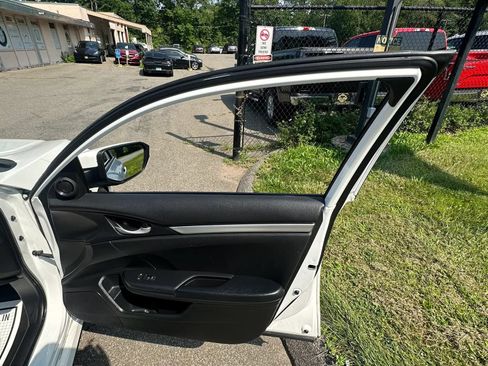 Used 2019 Honda Civic Sport image 34
