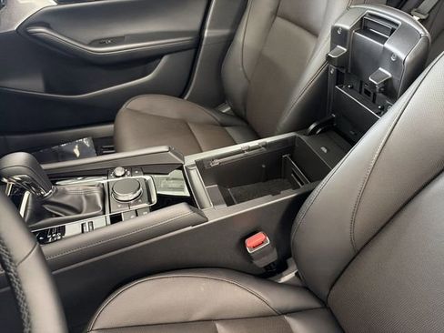 New 2026 MAZDA MAZDA3 Hatchback w/Premium Plus Pkg image 23