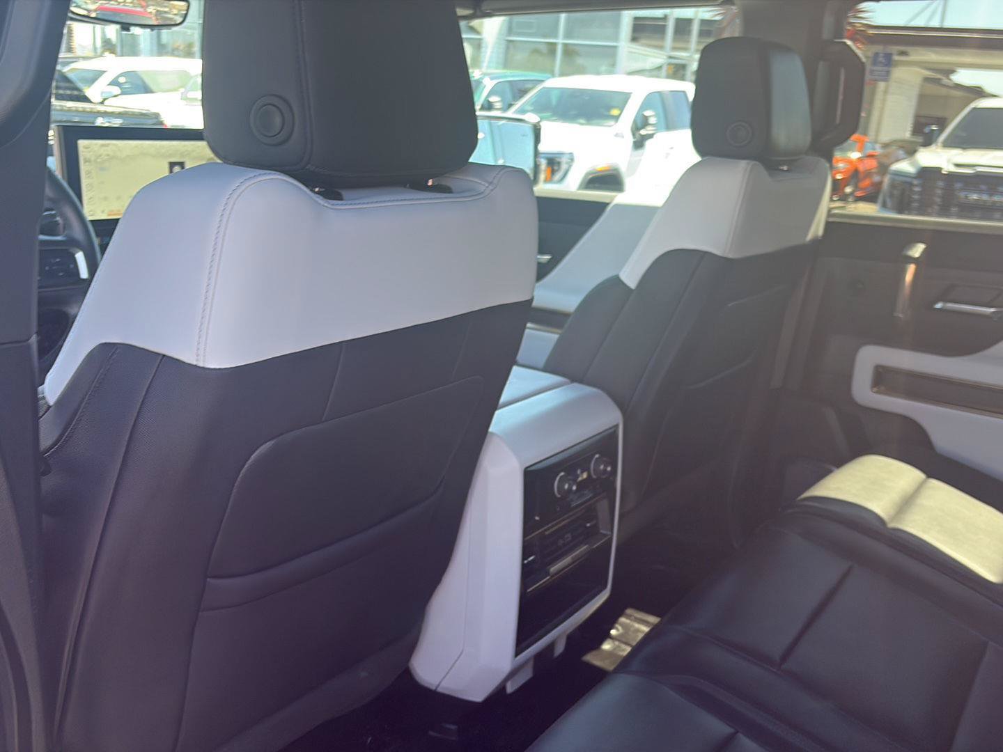 Used 2025 GMC Hummer EV 3X AWD/4WD image 30