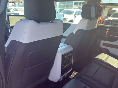 Used 2025 GMC Hummer EV 3X AWD/4WD image 30