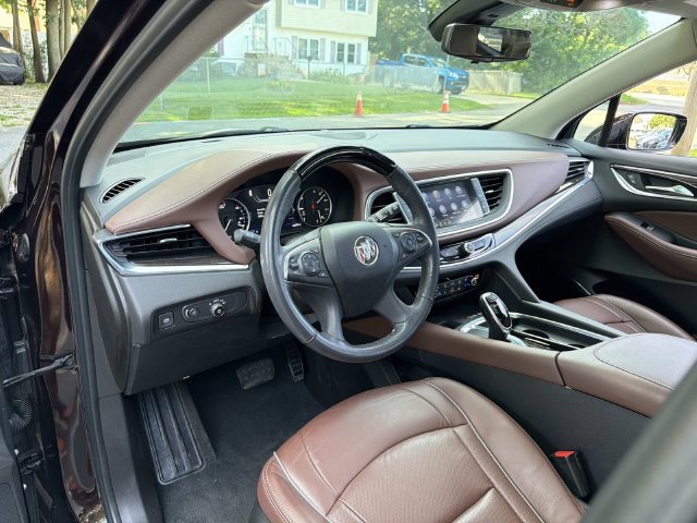Used 2021 Buick Enclave Avenir w/ Avenir Technology Package AWD/4WD image 31