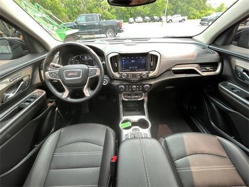 Used 2023 GMC Terrain Denali image 13