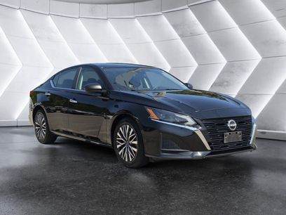 Used 2024 Nissan Altima 2.5 SV