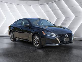 Used 2024 Nissan Altima 2.5 SV FWD video 1