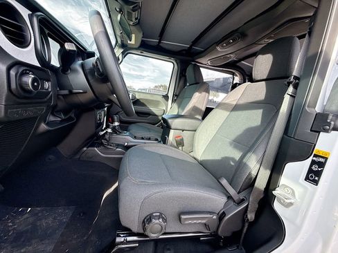 New 2026 Jeep Wrangler Sport AWD/4WD image 21
