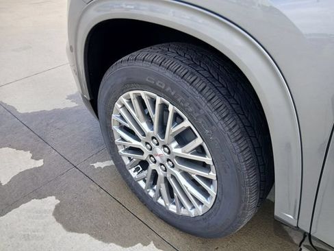 New 2026 GMC Acadia Denali w/ Super Cruise Package AWD/4WD image 34