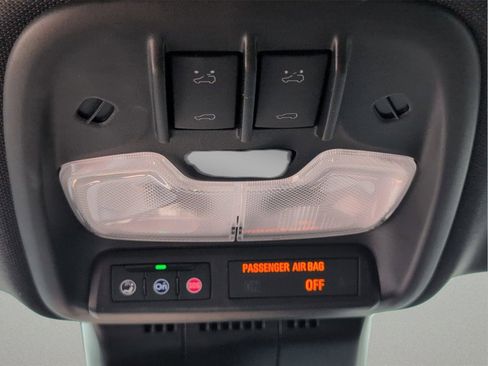 Used 2023 GMC Canyon AT4 w/ AT4 Premium Package image 22