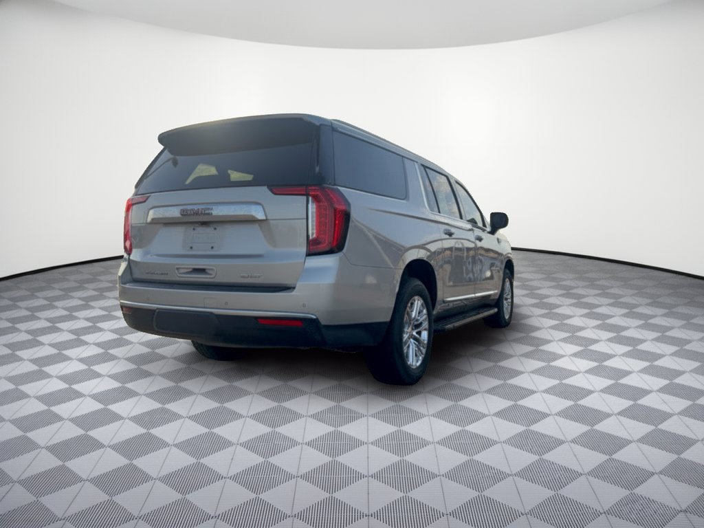 Used 2023 GMC Yukon XL SLT AWD/4WD image 9