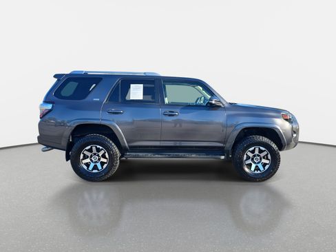 Used 2015 Toyota 4Runner SR5 Premium image 4