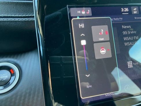 Used 2024 Jeep Grand Cherokee Altitude image 5