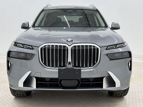 Used 2025 BMW X7 xDrive40i AWD/4WD image 6