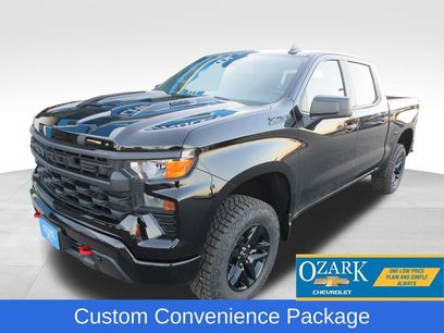 New 2026 Chevrolet Silverado 1500 Custom Trail Boss w/ LPO, Dark Essentials Package