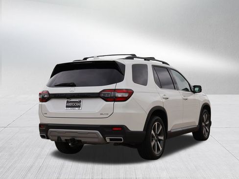 Used 2025 Honda Pilot Elite image 51