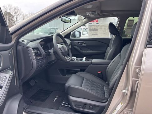New 2026 Nissan Rogue Platinum w/ Platinum Premium Package image 14