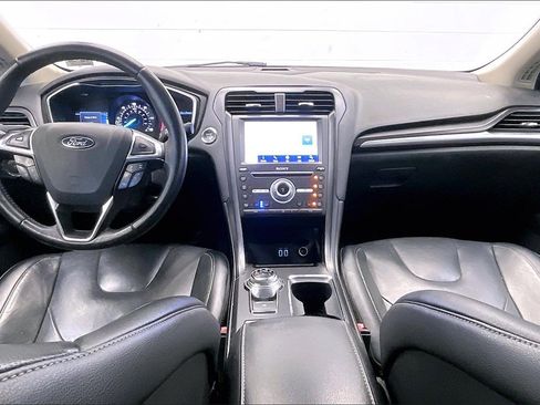Used 2019 Ford Fusion Titanium image 14