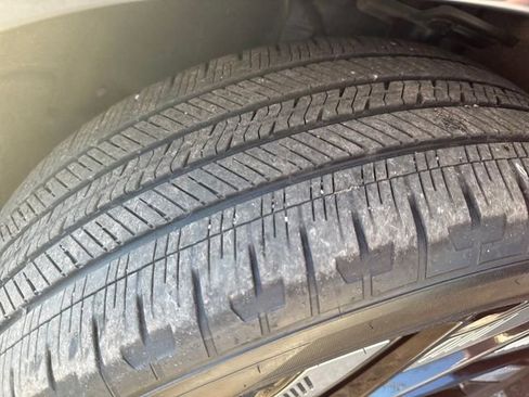 Certified 2024 Lincoln Nautilus Reserve w/ Equipment Group 202A image 35