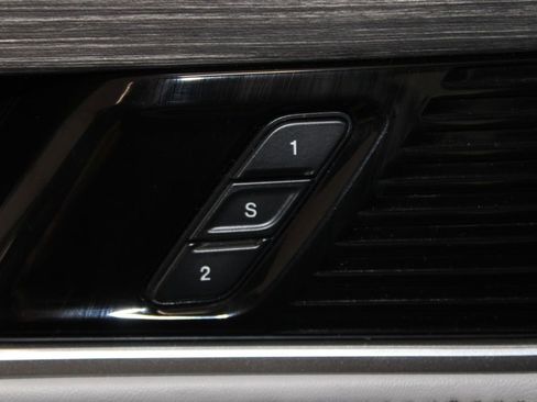 Used 2024 Jeep Wagoneer Series II image 43