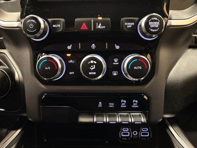 Used 2022 RAM 1500 Big Horn AWD/4WD image 22