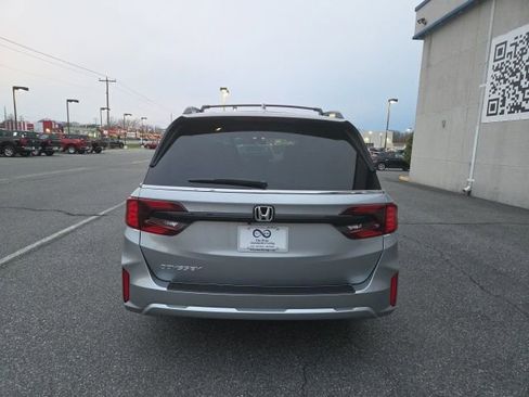 New 2026 Honda Odyssey EX-L image 4