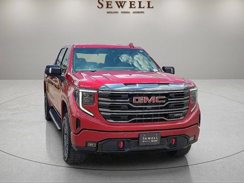 Used 2024 GMC Sierra 1500 AT4 w/ Technology Package AWD/4WD image 7