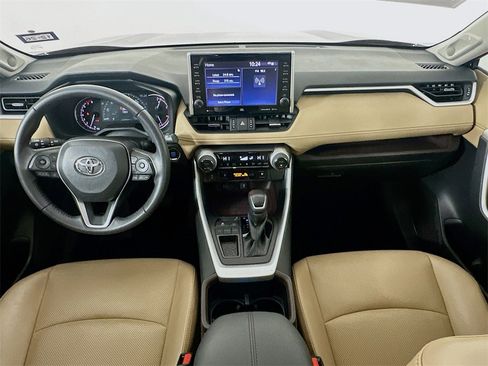 Used 2022 Toyota RAV4 Limited image 15