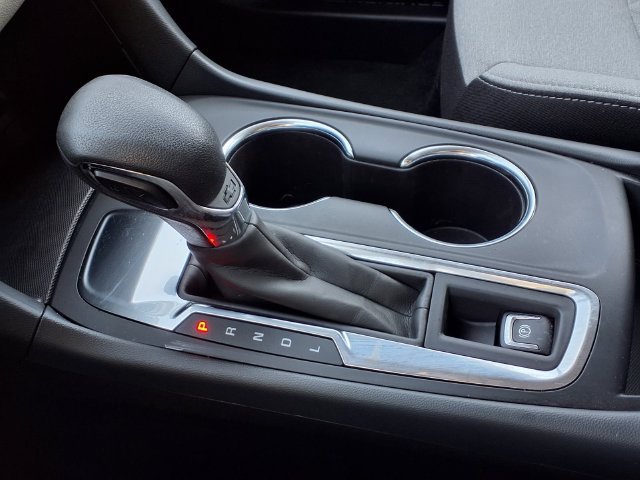 Used 2024 Chevrolet Equinox LS FWD image 17