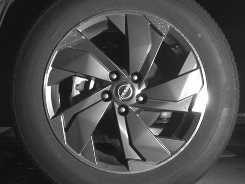 Used 2025 Nissan Rogue SV FWD image 12