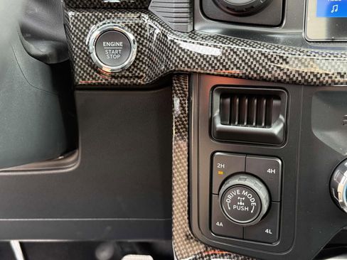 New 2025 Ford F150 Lariat w/ Equipment Group 502A High image 17