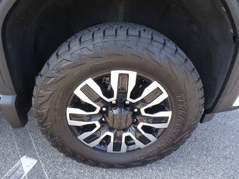 Used 2024 GMC Sierra 2500 Denali Ultimate AWD/4WD image 37