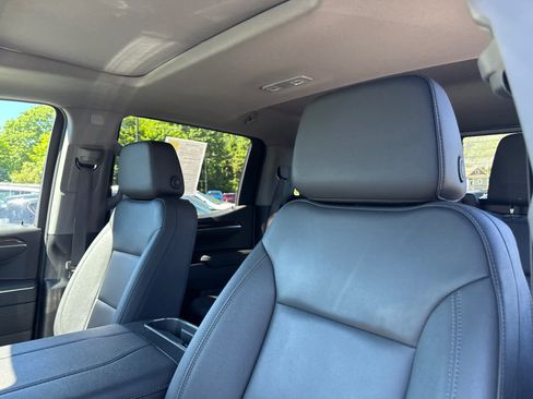 Used 2024 Chevrolet Silverado 1500 LT Trail Boss w/ Convenience Package II AWD/4WD image 14